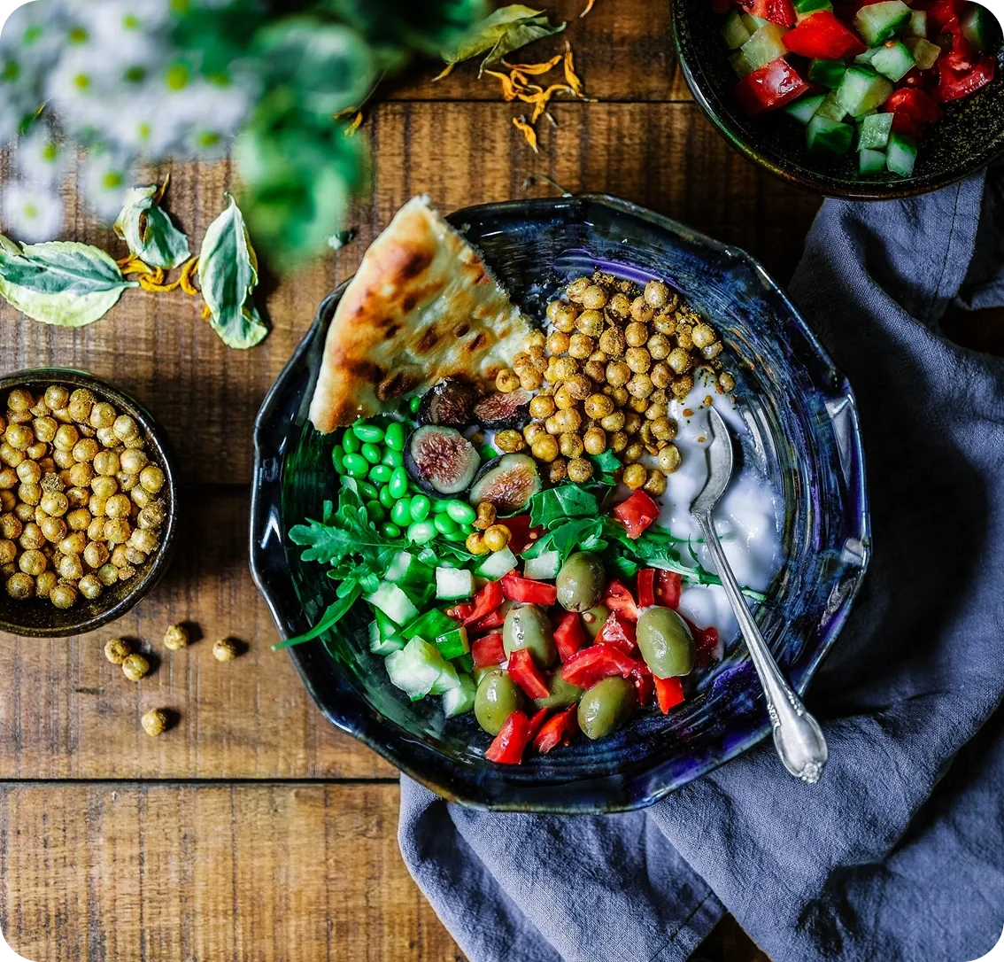 Bowl of fresh vegetables and chickpeas